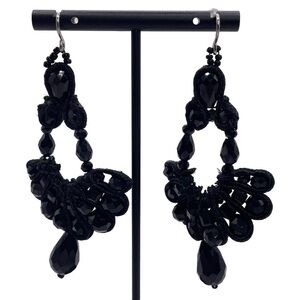 Beaded black dangle earrings New